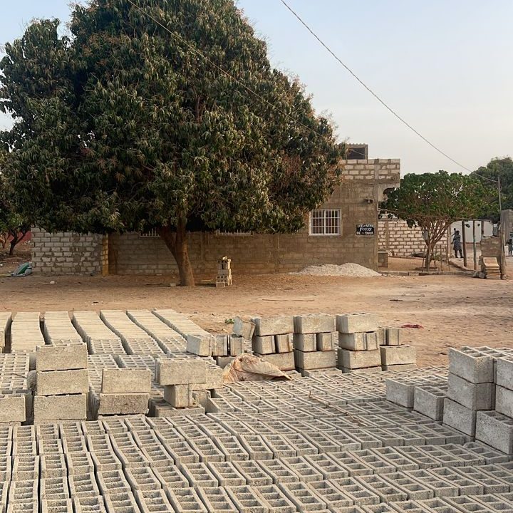 Terrain de 300 à vendre à Ngaparou 03