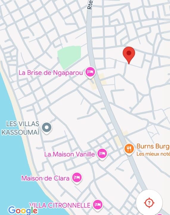 Terrain de 300m2 à vendre à Ngaparou 01