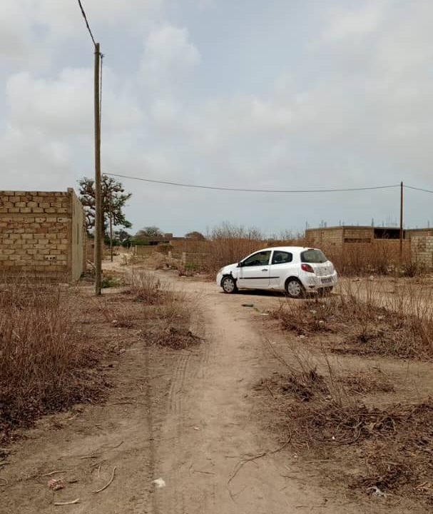 Terrain de 200m2 à Saly joseph 02