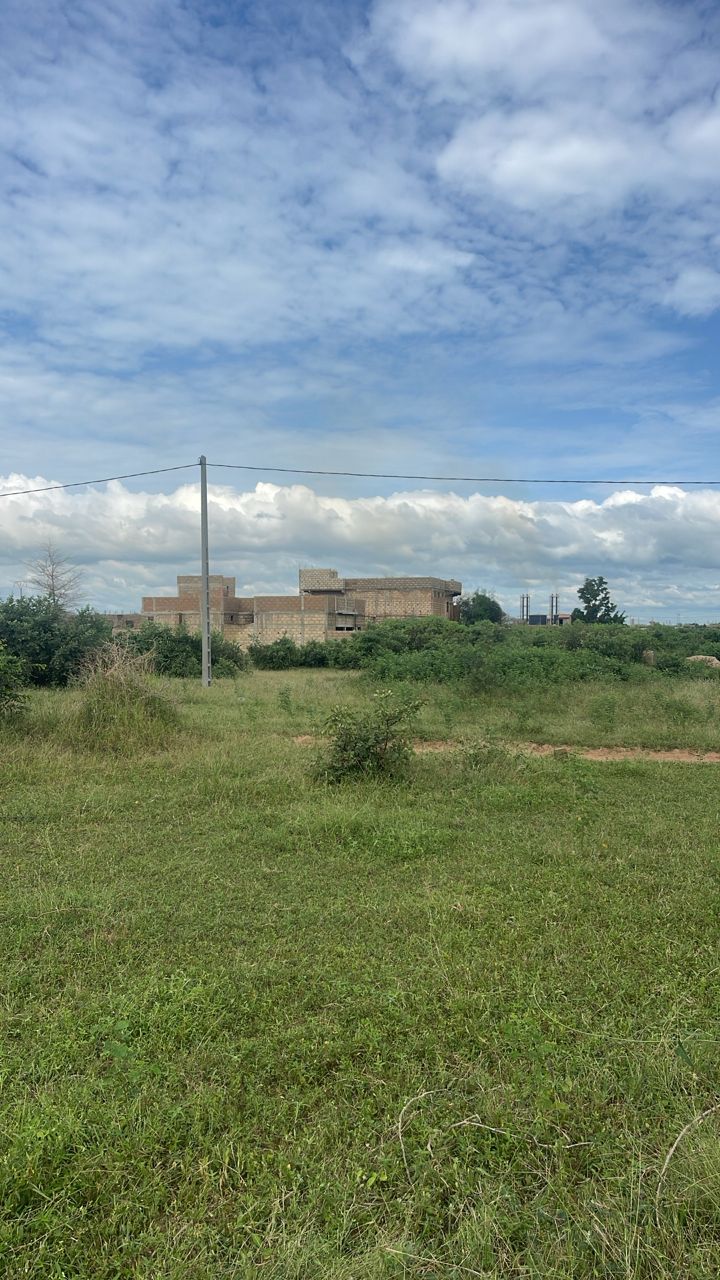 Terrain de 600 mètres carrés à vendre à Malicounda Sénégal