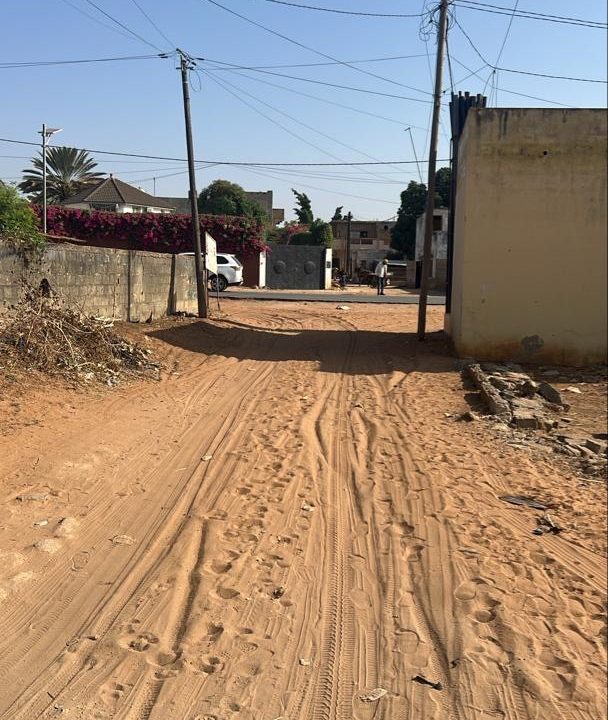 terrain de 340m2 à Saly 03