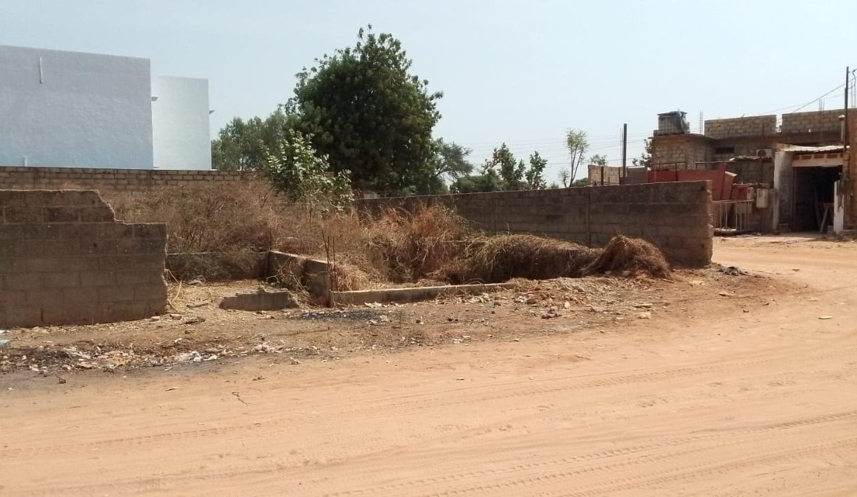 Terrain de 544m2 à nguérigne 04