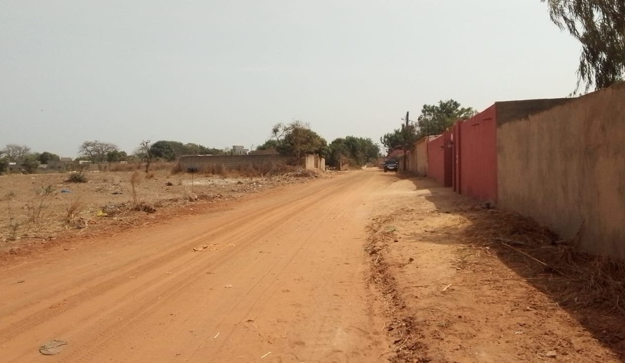 Terrains de 300m2 à nguérigne 06