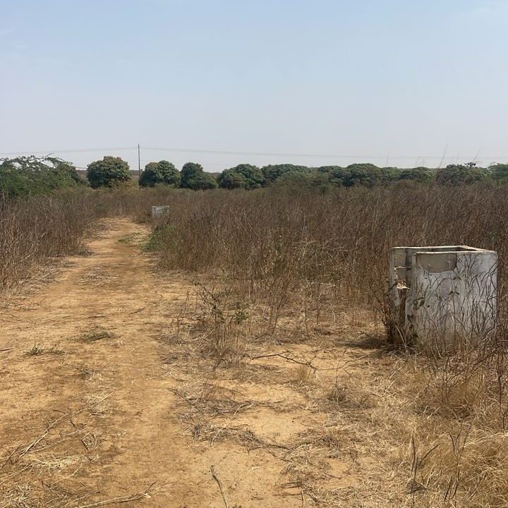 lot de 200m2 à Ndayane 04