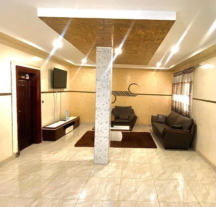 villa 500m2 meub à saly niakh 02