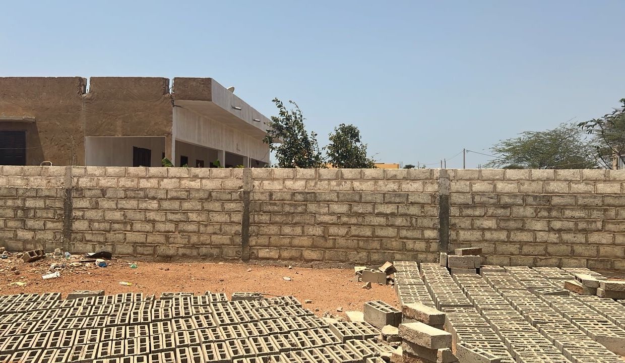 Terrain de 250m2 à Nguérigne peulh 04
