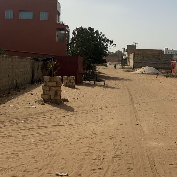 Terrain de 315m2 à saly 03