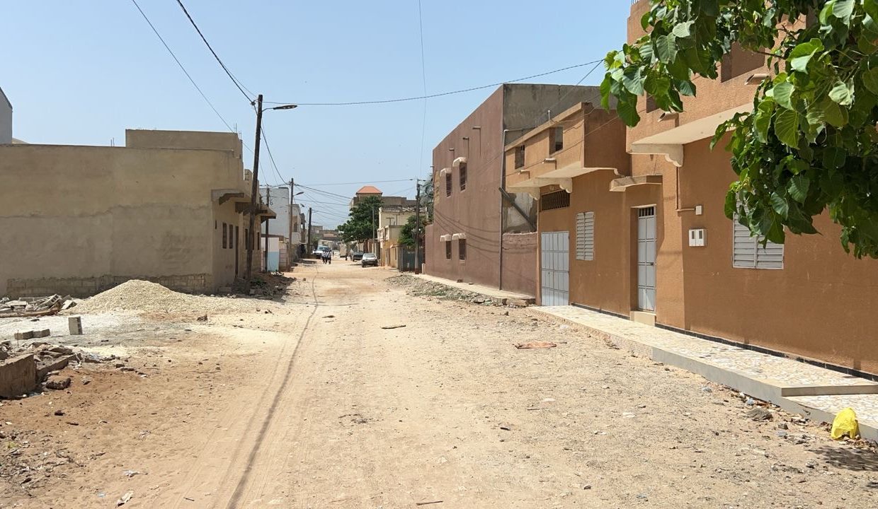 Terrain de 500m2 à Mbour 02