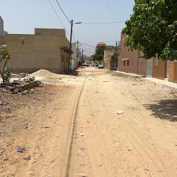 Terrain de 500m2 à Mbour 03
