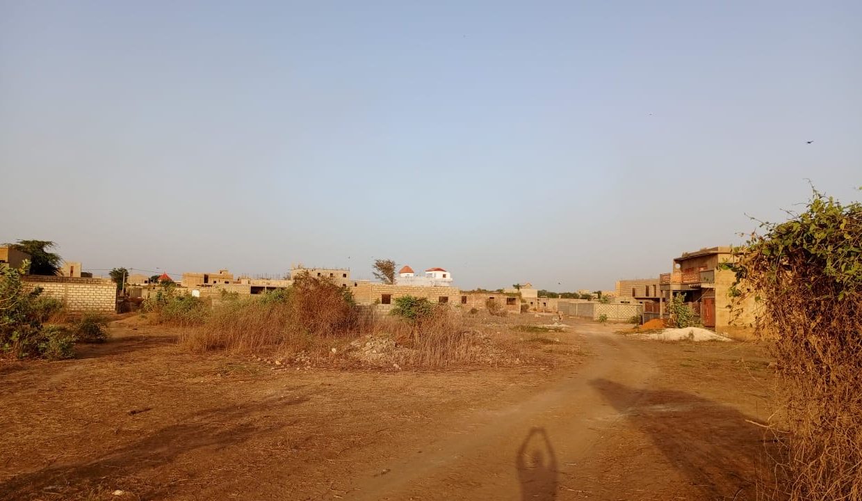 terrain 290m2 à gandigal 02