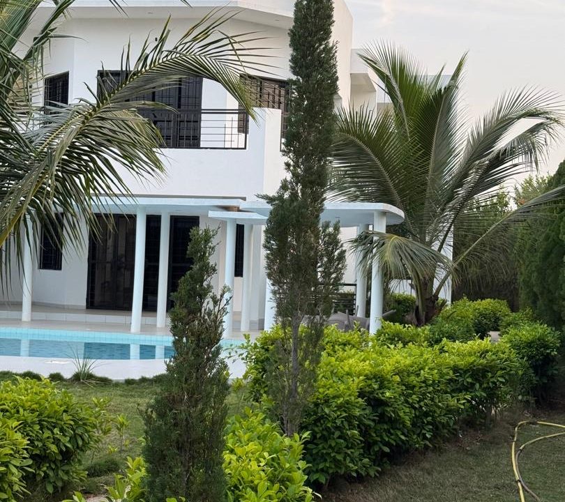 villa à vendre à Saly 01