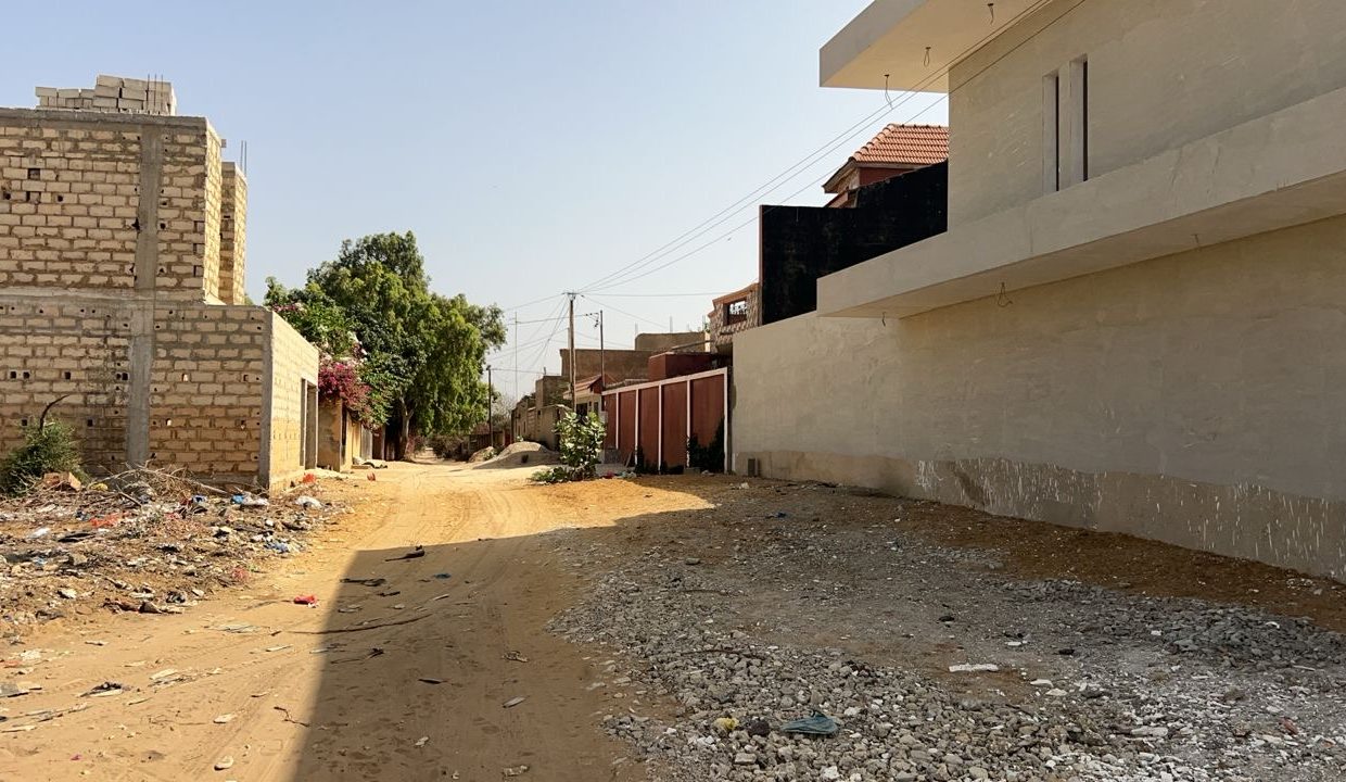 Terrain 300m2 à Saly mbambara 03