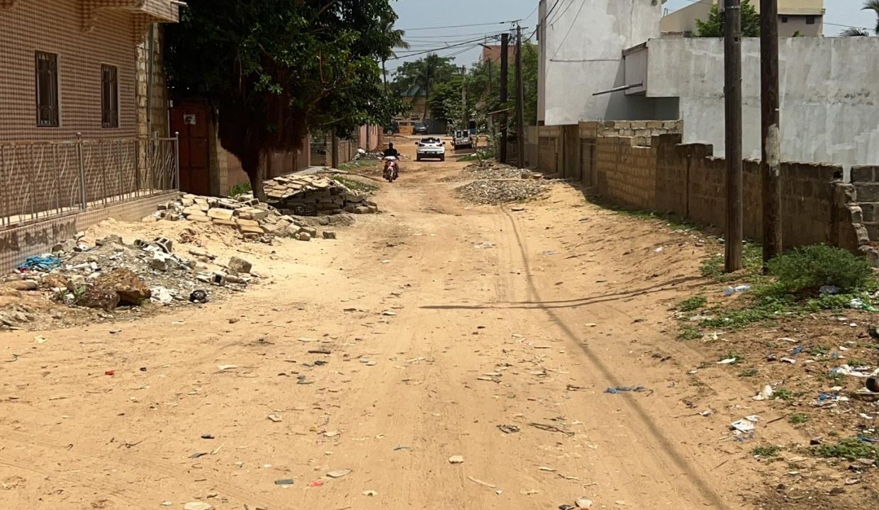 Terrain 500m2 à Mbour 02