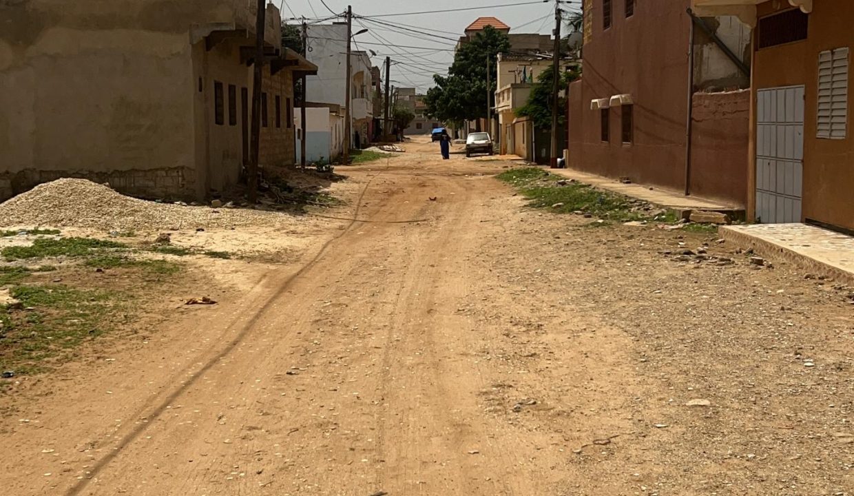 Terrain 500m2 à Mbour 03