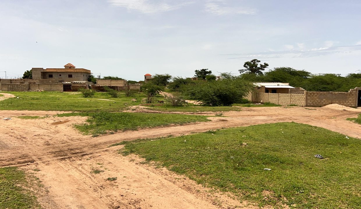 Terrain 500m2 à mb sinthiou mbadane 04