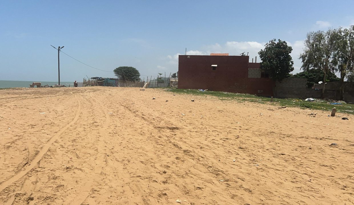 Terrain de 750m2à mbour mbaling 02