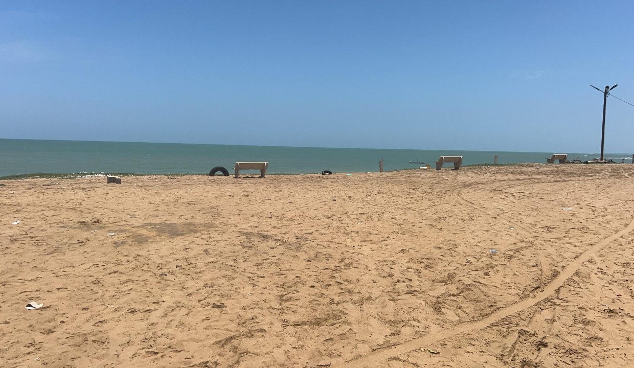 Terrain de 750m2à mbour mbaling 03