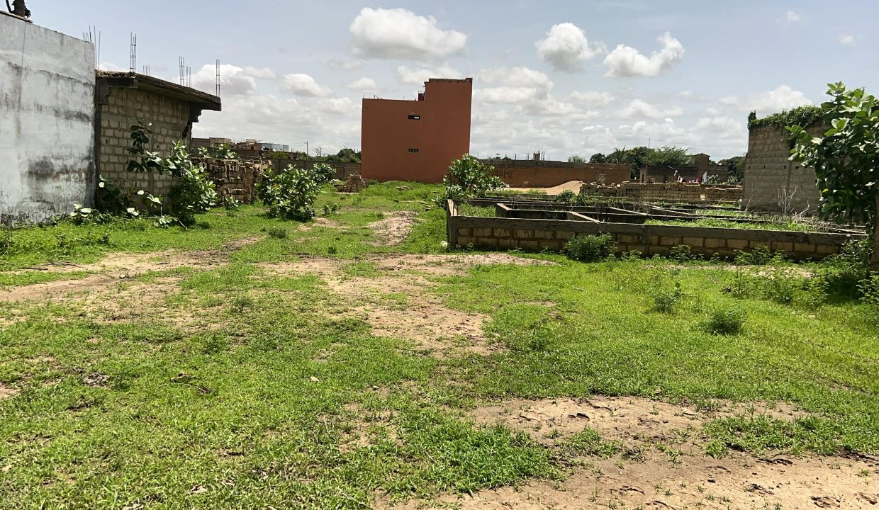 Terrain 225 mètres carrés à vendre à Gandigal, Sénégal 2