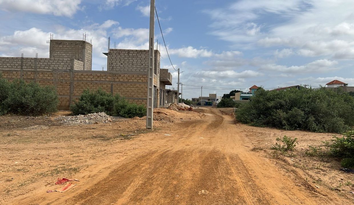Terrain 300 mètres carrés à vendre à Malicounda , Sénégal 3