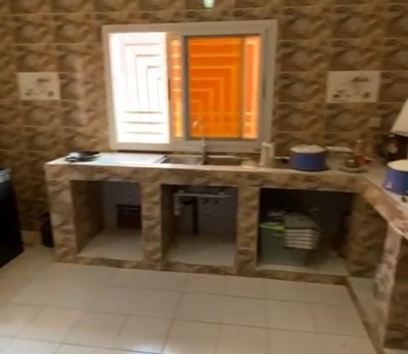 Villa à vendre à malicounda 08