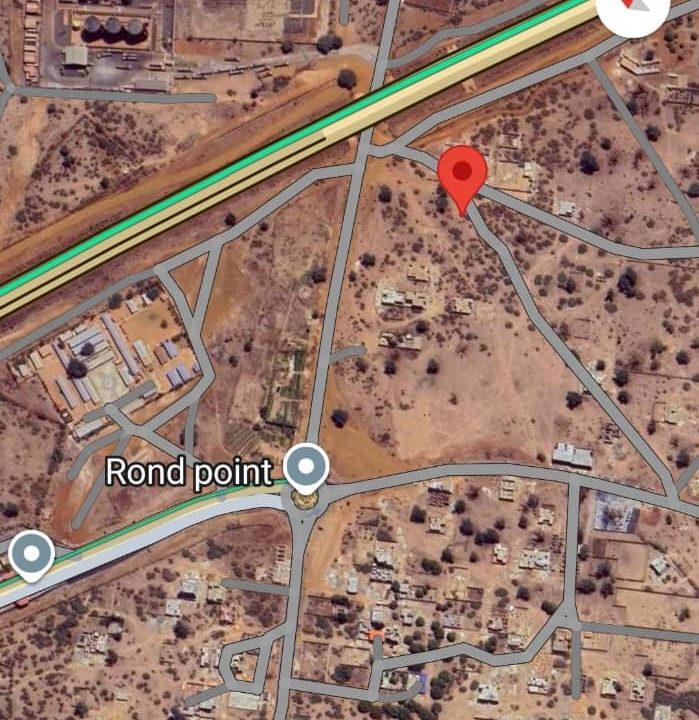 Terrain 300m2 à Malicounda péage 01