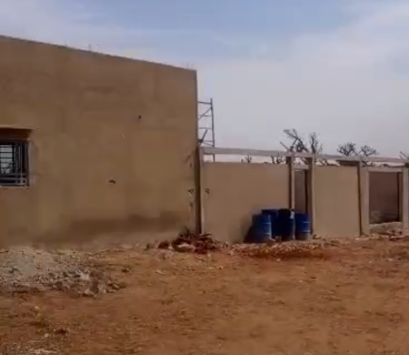 Terrain 300m2 à Malicounda péage 03