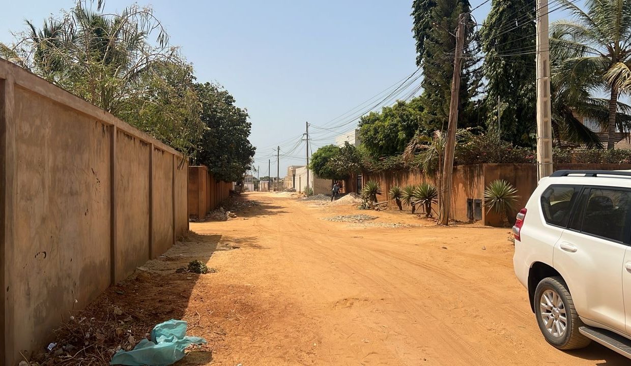 Terrain 399m2 à somone 03