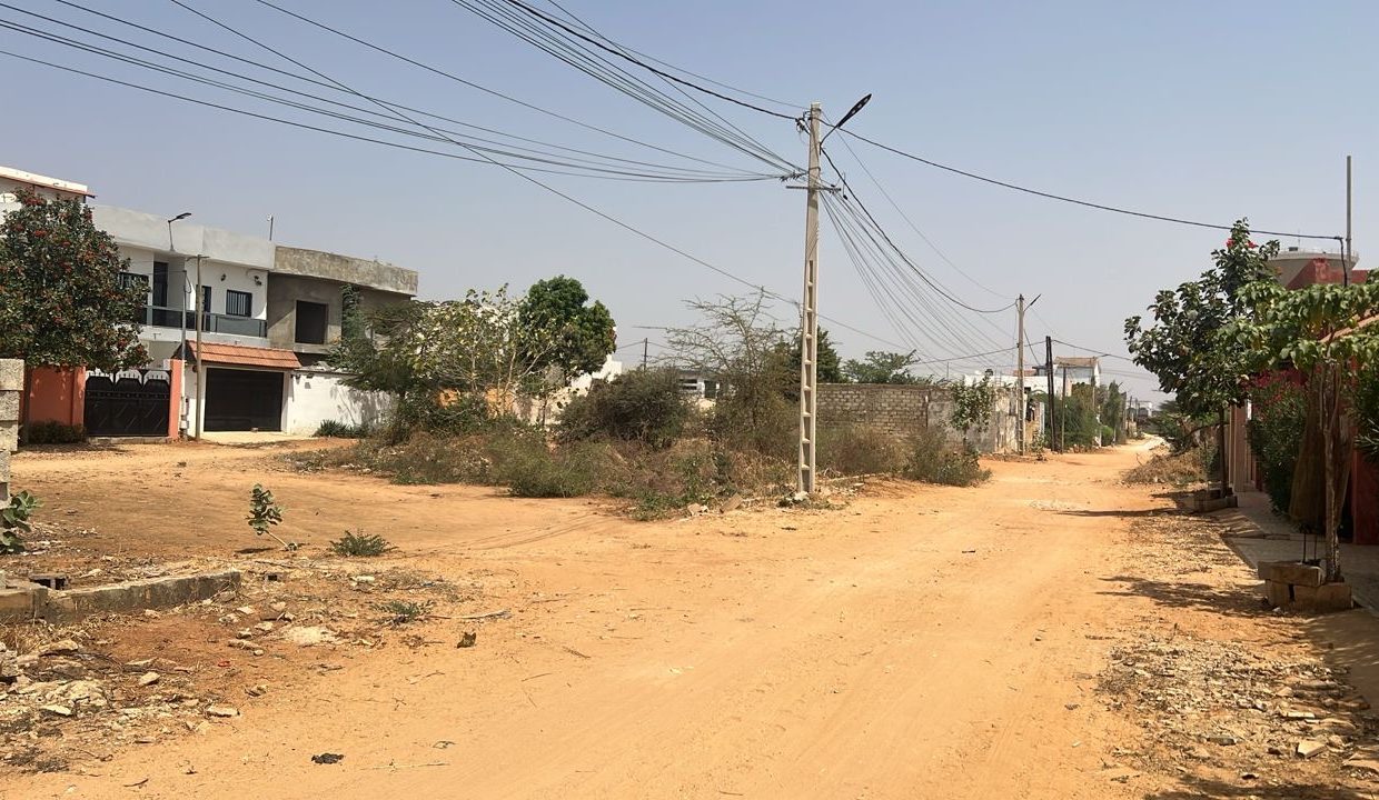 Terrain 399m2 à somone 04