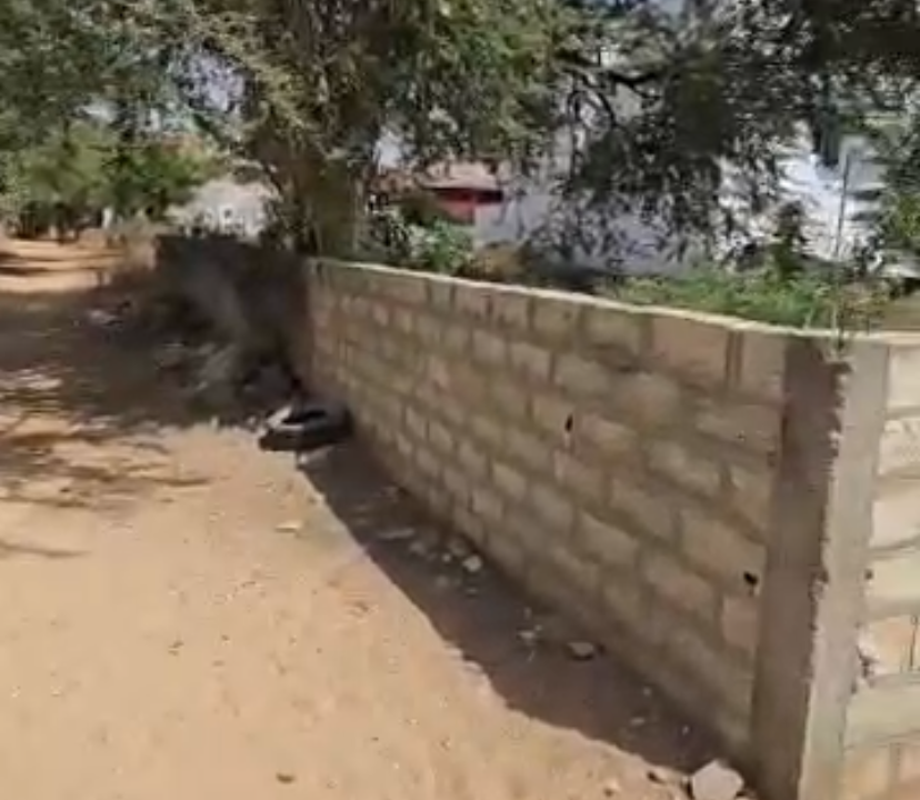 Terrain 500m2 à Ngaparou 02