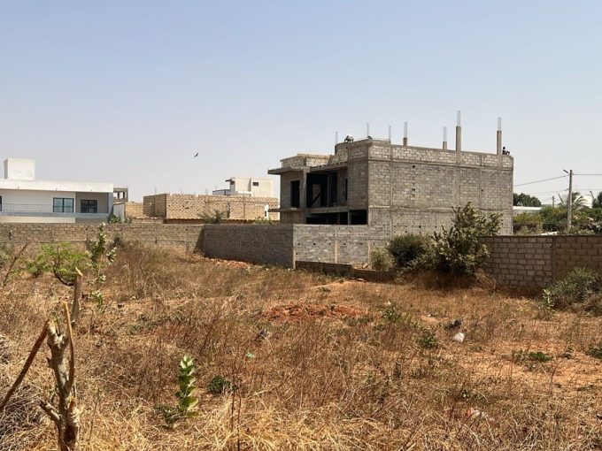 Terrain de 600 mètres carrés à vendre à Somone Sénégal