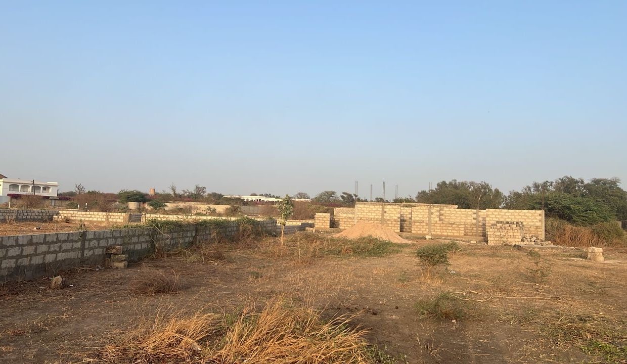 Terrain 150m2 à keur youngar 03