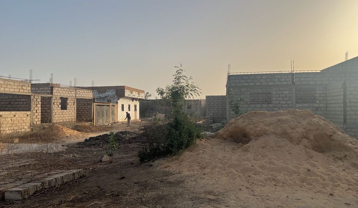 Terrain 225m2 à gandigal 02