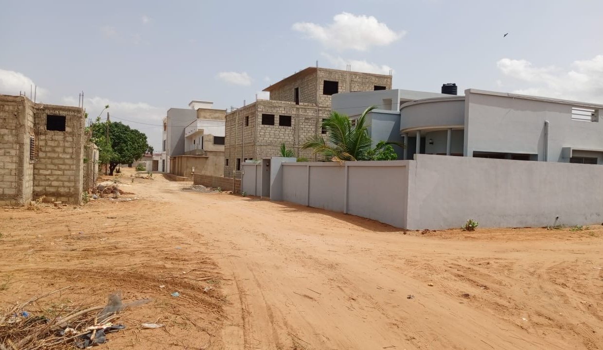 Terrain 600m2 à Nguérigne 04