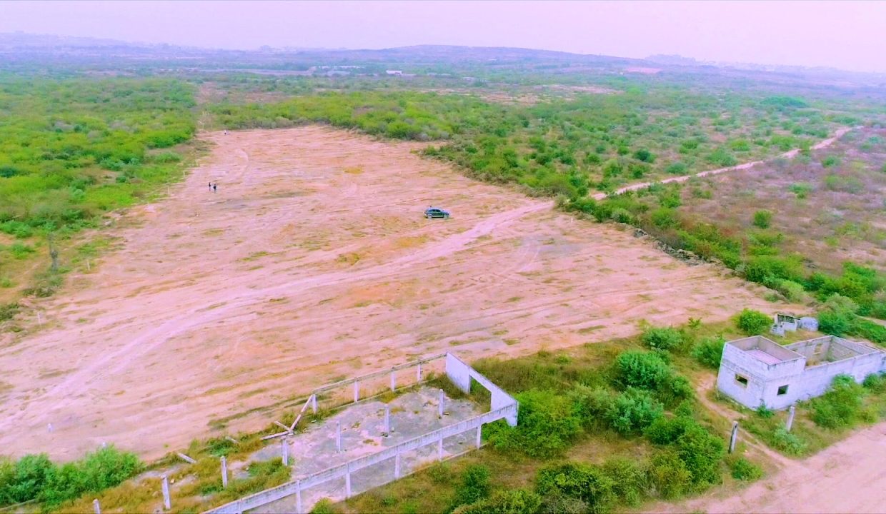 Terrain 1350m2 à yène niangal 05